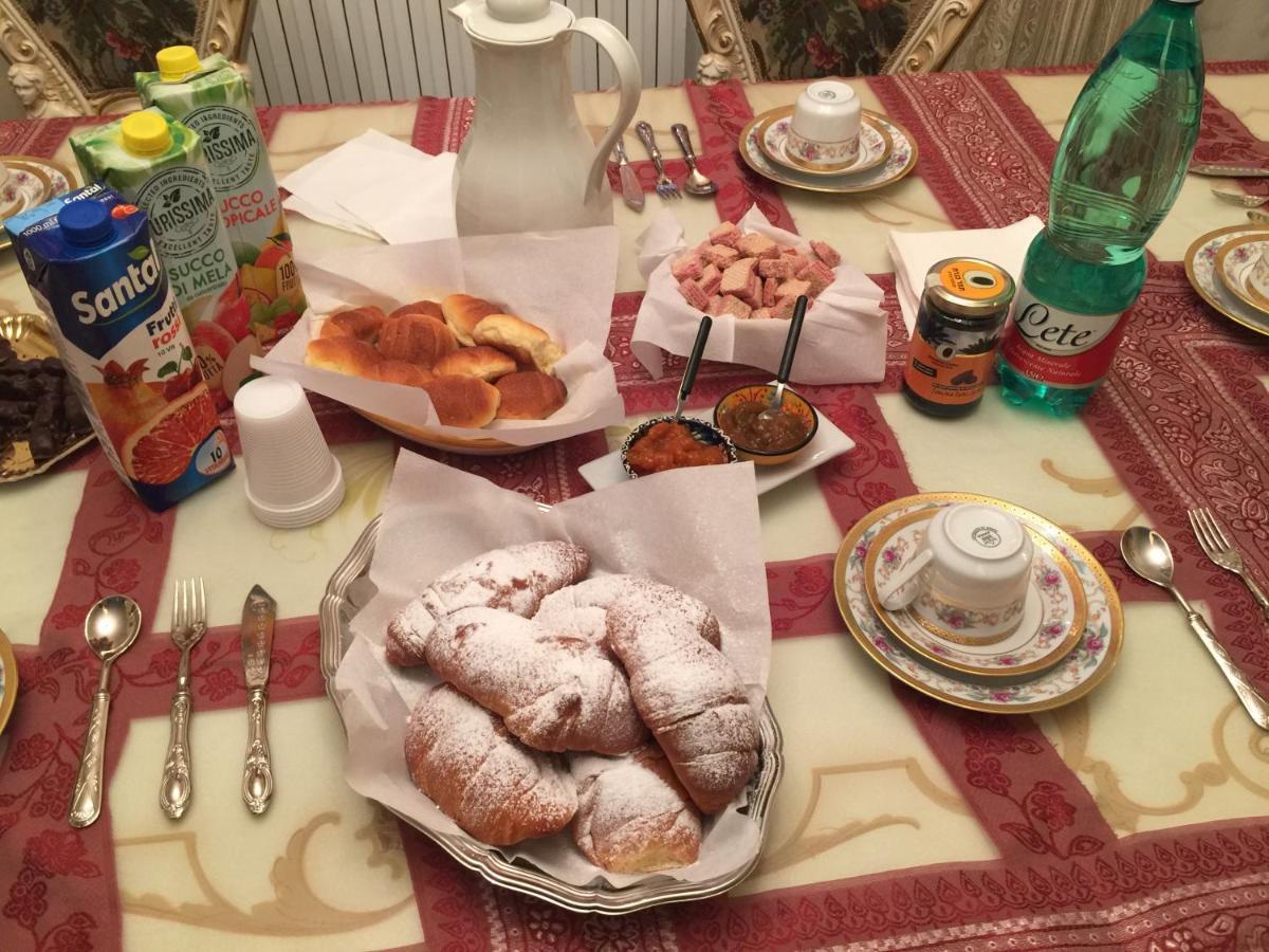 Colazione Da Lolly Panzió Nápoly Kültér fotó